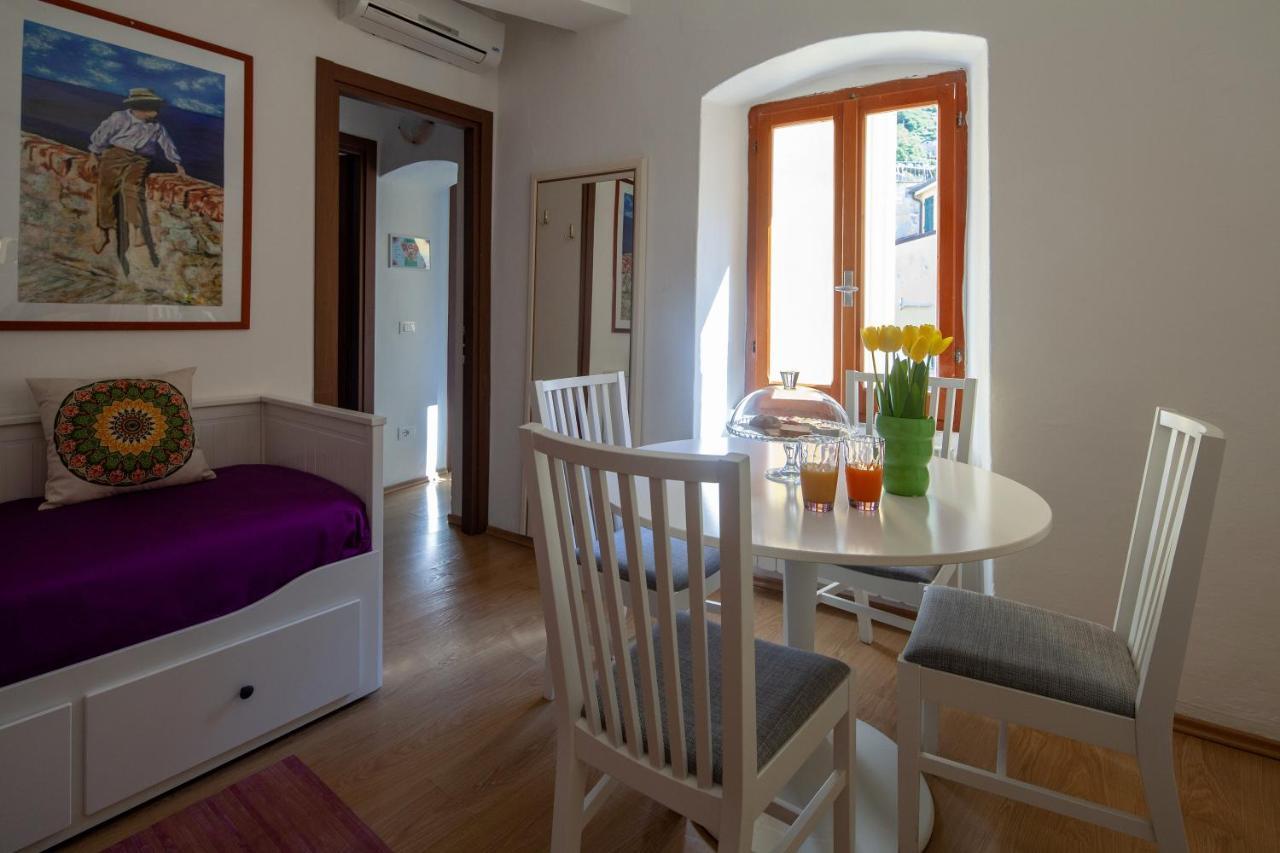Shanti 1 - Terrace Apartment Риомаджиоре Экстерьер фото