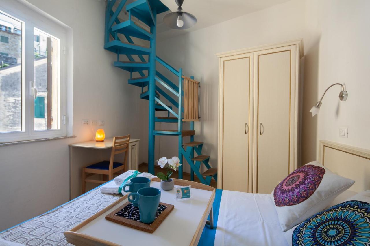 Shanti 1 - Terrace Apartment Риомаджиоре Экстерьер фото